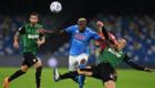 الدوري الإيطالي.. ساسولو يصعق نابولي ويخطف وصافة يوفنتوس