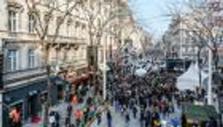 بأمر الحكومة.. الأحبة في النمسا يخرقون حظر التجوال