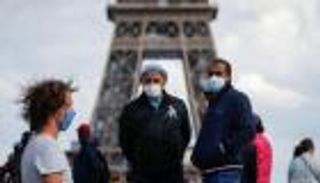 أوروبا تحت رحمة كورونا.. تحذير من "موجات متتالية"