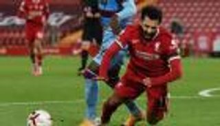 غش قانوني.. كيف يحصل محمد صلاح وكين على ركلات الجزاء؟