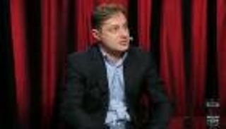 بالقوس والنشاب.. مقتل "ملك النقانق" الروسي في حمام منزله