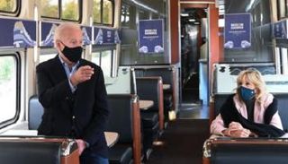 بايدن محب للقطارات وكان يستخدمها في التنقل عندما كان سيناتور- سي إن إن