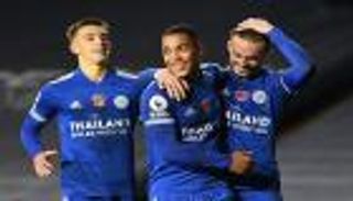 الدوري الإنجليزي.. "الحظ البريطاني" يقود ليستر سيتي إلى الوصافة