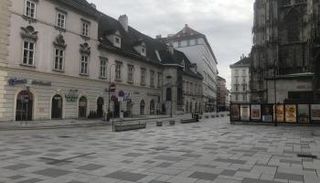 شوارع فيينا شبه خالية