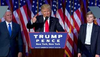 ترامب خلال تجمع انتخابي