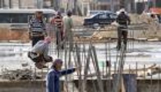 تعرف على حقيقة إلغاء نظام "الكفيل" في السعودية