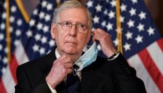 زعيم الأغلبية الجمهورية في مجلس الشيوخ السيناتور ميتش ماكونيل