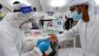 الإمارات: 131 ألف فحص كورونا و1135 حالة شفاء جديدة  