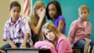 في يومه الدولي.. كيف تحمي طفلك من التنمر المدرسي؟