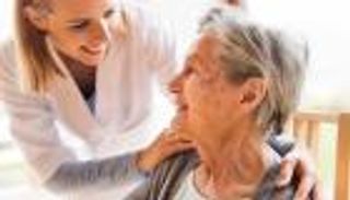 نصائح لتعزيز مناعة كبار السن في مواجهة كورونا