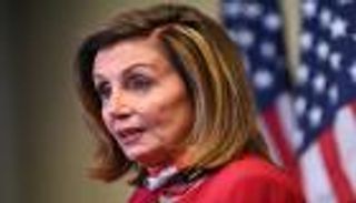 دعوات لإقالة بيلوسي بعد نتائج الحزب الديمقراطي بـ"النواب"