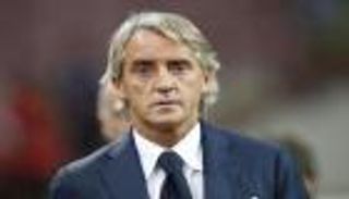 سلسلة إيطاليا على المحك.. كورونا يضرب مانشيني