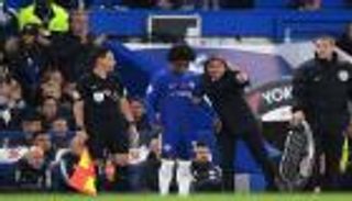 بعد عامين من إخفاء كونتي.. ويليان يسرد كواليس الصورة المثيرة للجدل