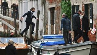 مشهد التقط لتوم كروز في البندقية خلال تصوير فيلم 