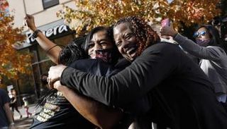 مؤيدو بايدن يحتفلون بفوزه