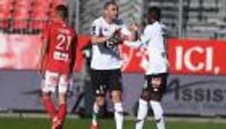 بأول هزيمة.. لعنة ميلان تضرب ليل في الدوري الفرنسي