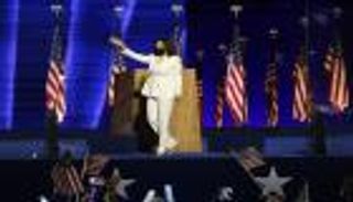 نائبة بايدن: حماية الديمقراطية تتطلب الكفاح والتضحية