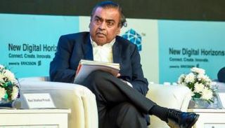 موكيش أمباني رئيس ريلاينس وأغنى رجل في آسيا 