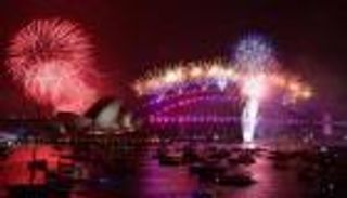 كورونا يقيد احتفالات سيدني بالعام الجديد.. وتكريم خاص لـ"الجيش الأبيض"
