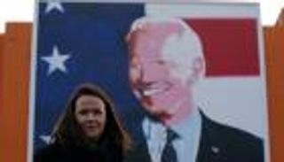 مسقط رأس أجداده.. "بالينا" الأيرلندية تحتفي ببايدن