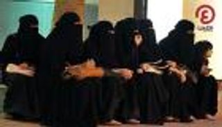 دعشنة صنعاء.. "فرمانات" حوثية تشرعن اضطهاد النساء