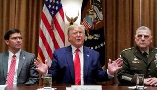 الرئيس الأمريكي دونالد ترامب وقادة بوزارة الدفاع- أرشيفية