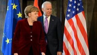 لقاء سابق بين ميركل وبايدن