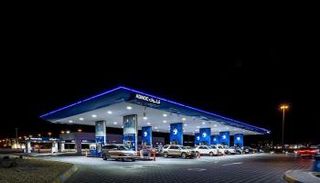 محطة بنزين تتبع شركة أدنوك للتوزيع