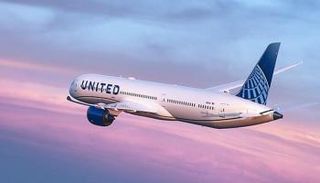 طائرة تتبع شركة يونايتد إيرلاينز الأمريكية