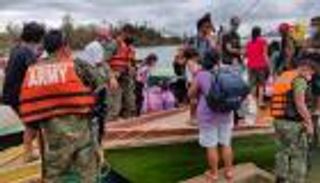 رعب في الفلبين من خامس الأعاصير المدمرة.. والسكان يغادرون منازلهم