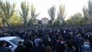 بالصور..  غضب شعبي يجتاح أرمينيا تنديدا باتفاق "قره باغ"