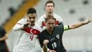 مودريتش تحت تهديد كورونا.. والسبب ودية كرواتيا وتركيا