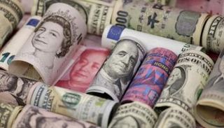 عدد من العملات العالمية