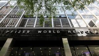 المقر الرئيسي لشركة فايزر الأمريكية في نيويورك- أ ف ب 