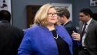 امرأة عينها ترامب تعوق تسلم بايدن مفاتيح البيت الأبيض