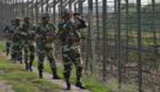 15 قتيلا في تبادل لإطلاق النار بين باكستان والهند