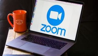 منصة Zoom للمحادثات المرئية