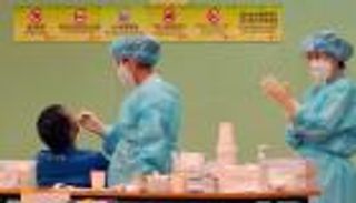 اختبارات كورونا "إجبارية" في هونج كونج.. سجن وغرامة للممتنعين