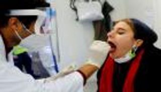 النمسا تلجأ لفحوصات كورونا الجماعية لرفع الإغلاق