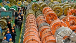 إنتاج المصانع الصينية يفوق التوقعات