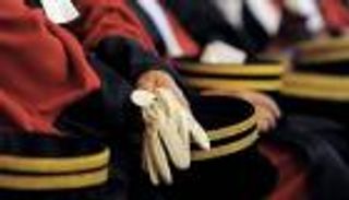 كورونا يُغضب قضاة تونس من حكومة "المشيشي"