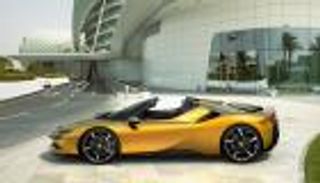 "عنكبوت" فيراري ينطلق بقوة 1000 حصان.. نسخة مكشوفة من SF90