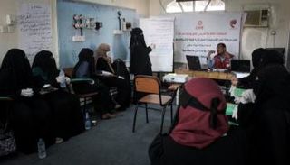 جانب من تدريب مجموعة يمنيات