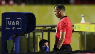 تقنية الفيديو المساعدة للحكام