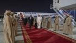 رئيس الوزراء اليوناني يبدأ زيارة عمل إلى الإمارات