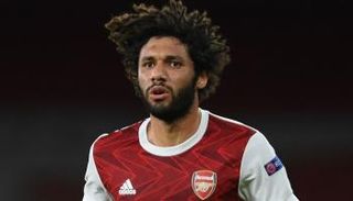 محمد النني لاعب وسط أرسنال