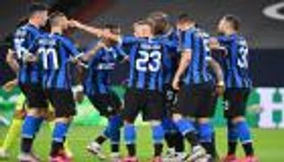 فيروس التوقف الدولي.. كورونا يوجه ضربة مزدوجة إلى إنتر ميلان