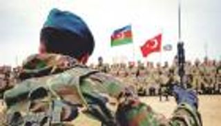 أردوغان في أذربيجان.. عين على الغاز وأخرى تشرعن "الاحتلال"