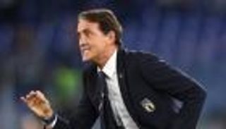 مسيرة إيطاليا مع مانشيني تحت تهديد كبار أوروبا