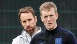 إصابة فان دايك تلاحق ساوثجيت في منتخب إنجلترا